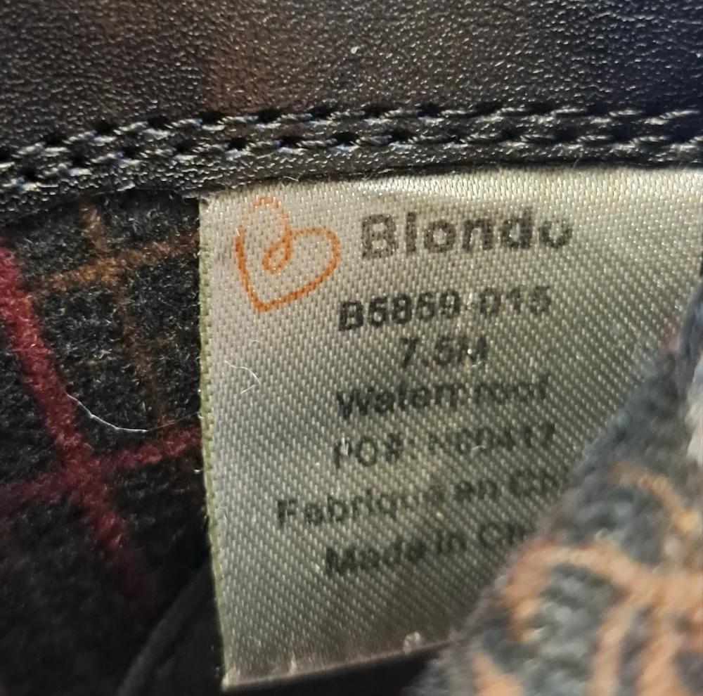 Blondo Linda Black Suede Ankle Boot   Size 7.5